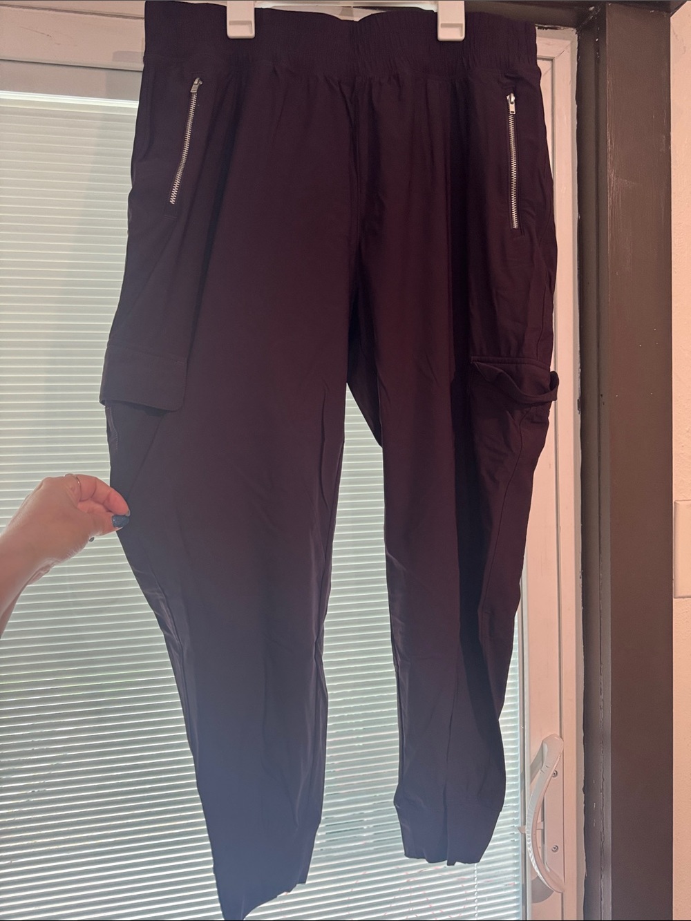 Old Navy Black Women's Cargo Jogger Pants with Zippers